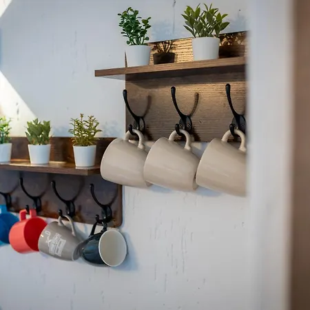 Elegante Bilocale Con Balcone - Perfetto Per Coppie *