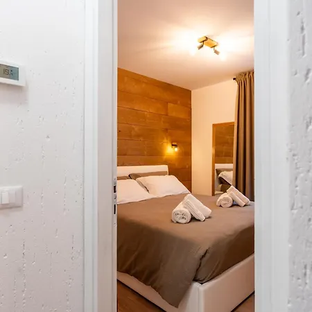 Elegante Bilocale Con Balcone - Perfetto Per Coppie Apartamento Gallio